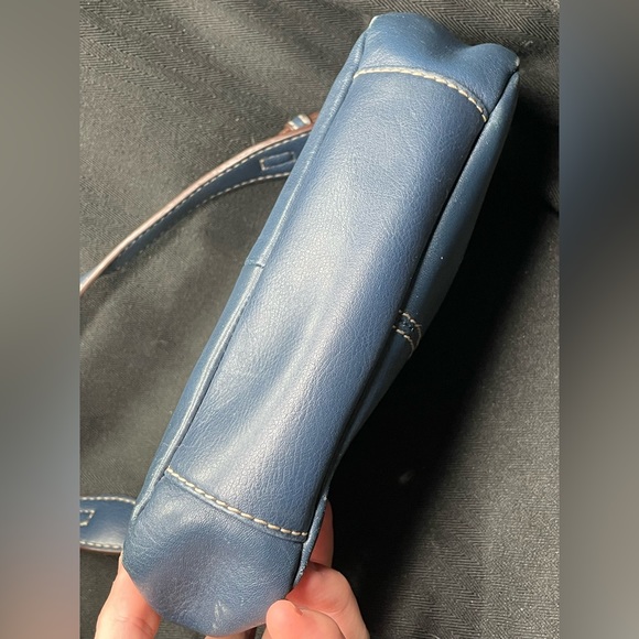 St. John’s Bay Vintage Blue Leather Handbag - Picture 15 of 15